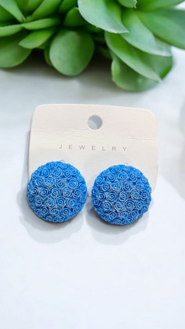 Rose Design Earring Set